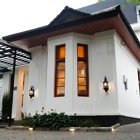Buminakura Hotel Bandung Bagian luar foto